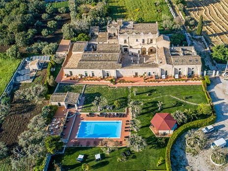 SMARTBOX - Fuga a Modica: 1 notte in un country hotel 4* con piscina in Val di Noto - Cofanetto regalo - 4