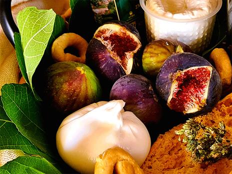 SMARTBOX - 2 notti con degustazione ai Sassi di Matera in dimora storica scavata nella roccia - Cofanetto regalo - 4