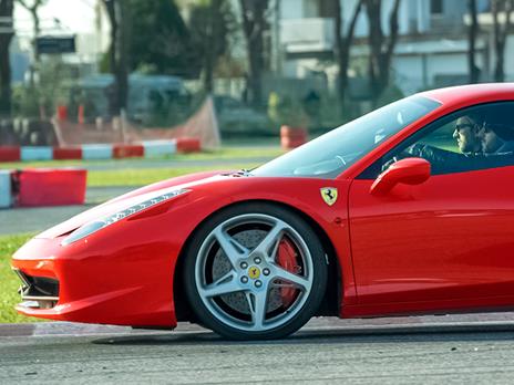 SMARTBOX - Buon Natale Mamma & Papà! Soggiorni, cene, relax o avventure a scelta per 2 - Cofanetto regalo - 7