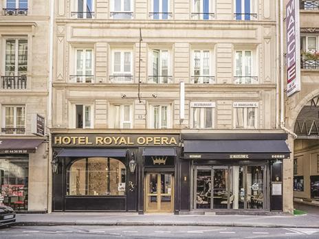 SMARTBOX - Natale a spasso per lEuropa: 3 giorni in hotel stellati o B&B - Cofanetto regalo - 3