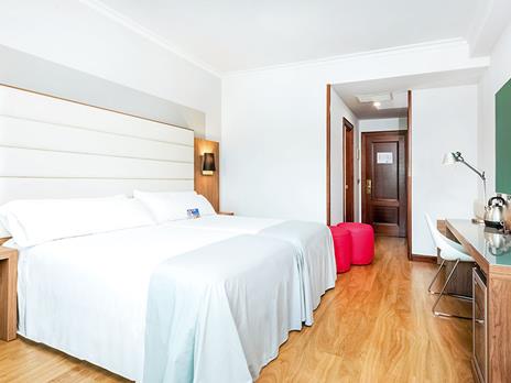 SMARTBOX - 2 fantastiche notti in hotel di lusso 4 e 5* in Spagna - Cofanetto regalo - 6