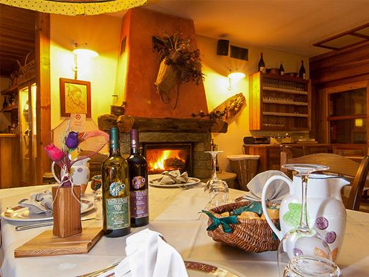 SMARTBOX - Relax in Valle d'Aosta: 1 notte con Spa e cena in hotel caratteristici - Cofanetto regalo - 8