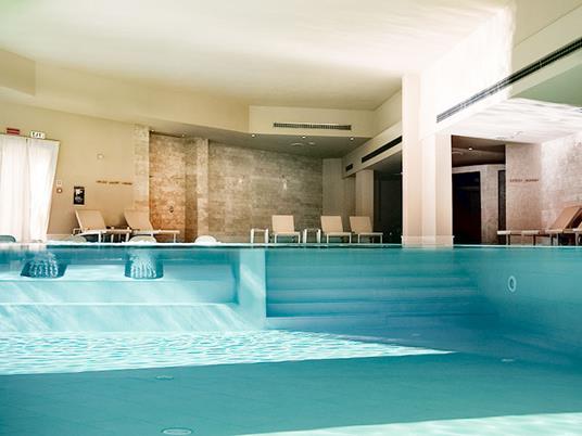 SMARTBOX - Alla scoperta del tacco dItalia: 1 notte con Spa e cena in hotel 3* e 4* in Puglia - Cofanetto regalo - 3