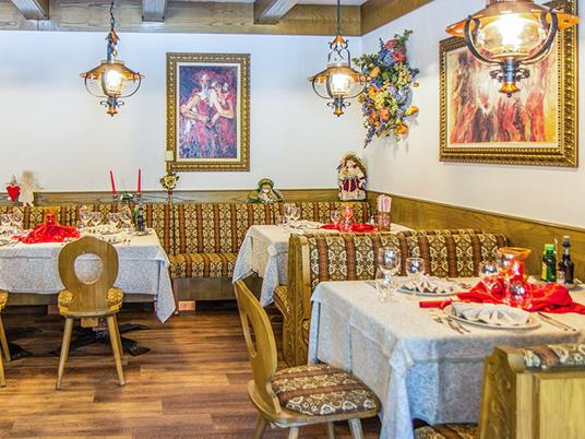 SMARTBOX - In Veneto tra gusto e ricercatezza: 1 cena gourmet per 2 in ristoranti selezionati - Cofanetto regalo - 2