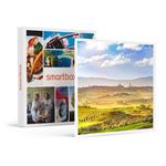SMARTBOX - Eleganza e fascino nella campagna senese: 1 notte in una dimora storica - Cofanetto regalo
