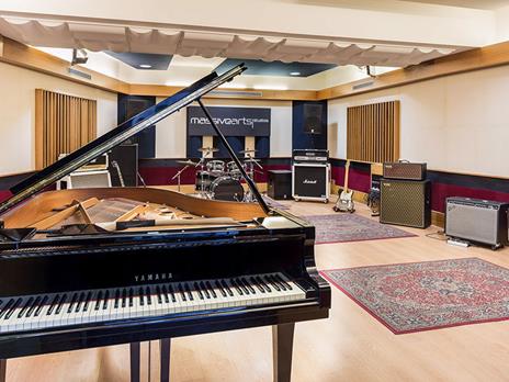 SMARTBOX - Armonia di coppia: 1 lezione di canto o di uno strumento musicale a Milano - Cofanetto regalo - 4