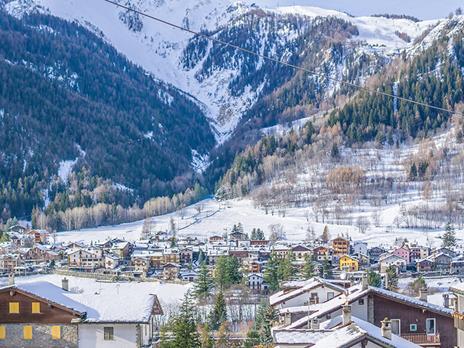 SMARTBOX - Vacanza dincanto a Courmayeur: 1 notte in hotel 4* con cena gourmet - Cofanetto regalo - 7