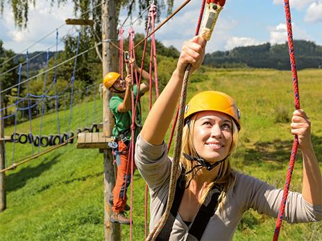 SMARTBOX - Insieme, con amore! soggiorni, cene e attività romantiche per 2 persone - Cofanetto regalo - 4