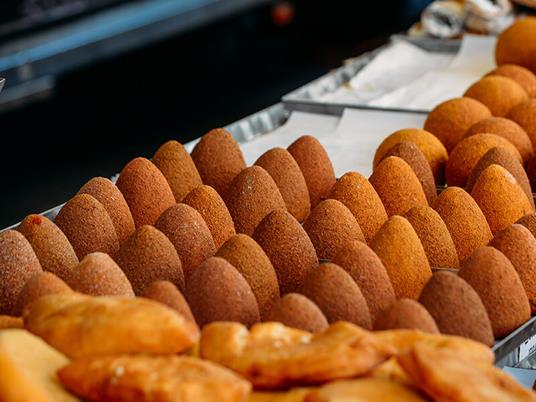 SMARTBOX - Palermo a morsi: 2 o 3 notti in città e street food tour per 2 persone - Cofanetto regalo - 3