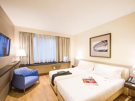 SMARTBOX - 3 giorni a Bologna in esclusivi hotel 4* - Cofanetto regalo - 3