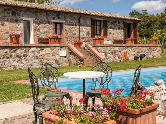 SMARTBOX - 1 notte di romantico benessere in Toscana - Cofanetto regalo - 3
