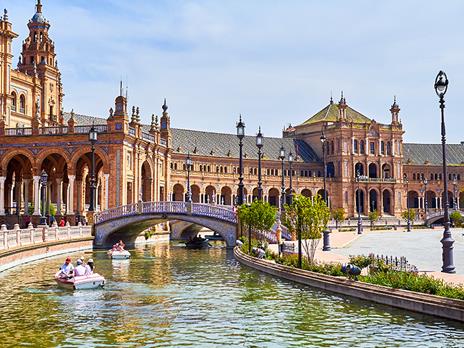 SMARTBOX - Romantica fuga di 3 giorni nelle città più Instagrammabili dEuropa - Cofanetto regalo - 5