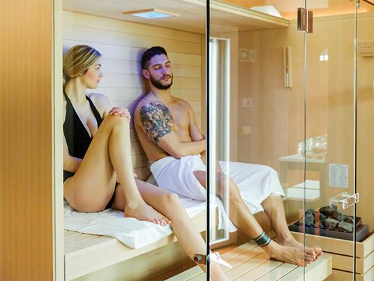 SMARTBOX - Parentesi damore in Veneto: 1 accesso alla Spa di hotel 4* e centri benessere per 2 - Cofanetto regalo - 2