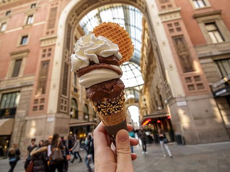 SMARTBOX - Dolce Milano: tour gastronomico delle migliori pasticcerie - Cofanetto regalo - 3