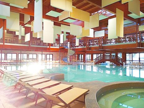 SMARTBOX - Terme e mare a Bibione: 1 notte con cena e centro termale in un hotel a 5* - Cofanetto regalo - 4
