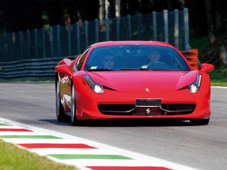 SMARTBOX - Grazie prof! Un regalo da 10 e lode: 1 cena, 1 avventura o 1 attività benessere - Cofanetto regalo - 4