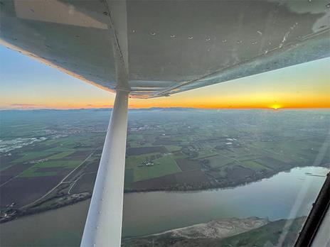 SMARTBOX - Battesimo del volo in Lombardia: prova di pilotaggio di un ultraleggero - Cofanetto regalo - 4