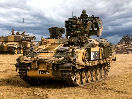 SMARTBOX - Sergente, siamo bloccati! Escape room in un carro armato per 4 persone - Cofanetto regalo - 4