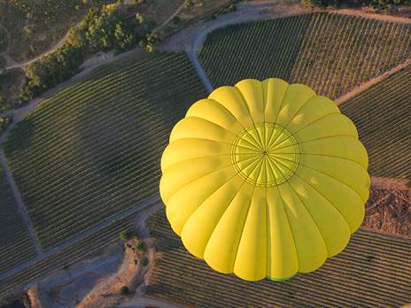 SMARTBOX - Volo di gruppo in mongolfiera per 1 su Parco e Castello di Masino - Cofanetto regalo - 3