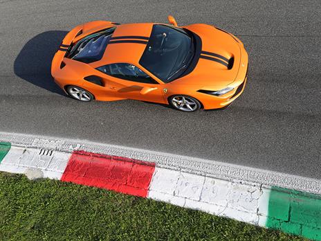SMARTBOX - 1 giro al volante di una Ferrari F8 Tributo presso l'Autodromo Vallelunga Pietro Taruffi - Cofanetto regalo - 3