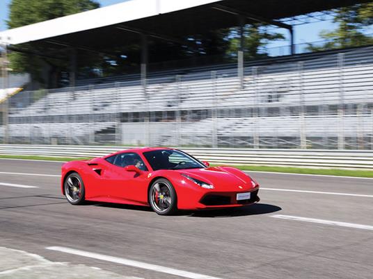 SMARTBOX - A tutta velocità: 2 giri su una Ferrari 488 GTB sulla pista di Vallelunga - Cofanetto regalo - 2