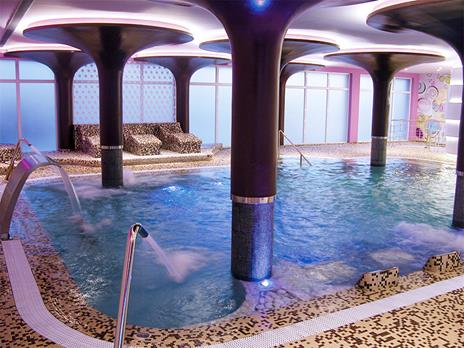 SMARTBOX - Sulla strada di Don Chisciotte: soggiorno con Spa o cena per 2 - Cofanetto regalo - 3