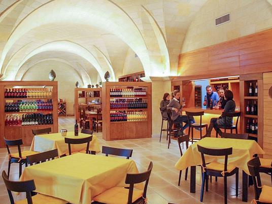 SMARTBOX - Il Salento a tavola: visita a una cantina con degustazione vini e pranzo leggero per 2 - Cofanetto regalo - 3