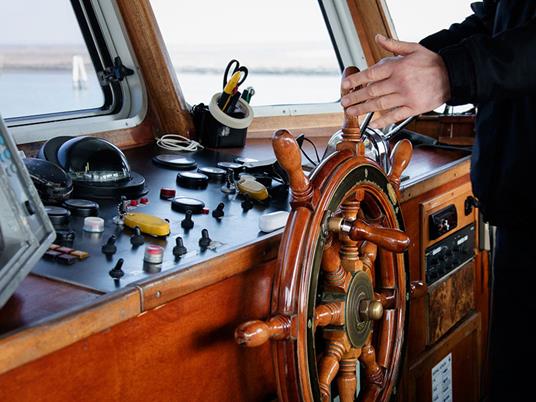 SMARTBOX - Tour in barca a Murano, Burano e Torcello con soste e visita guidata a una vetreria per 4 - Cofanetto regalo - 2
