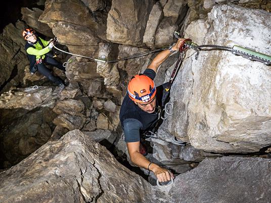 SMARTBOX Emozioni dalla preistoria: zipline visita alle grotte e al museo di Equi Geo-Archeo Park per 1 Cofanetto regalo - 4