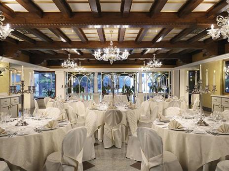 SMARTBOX - 2 notti con cena e Spa in una villa settecentesca 4* a Treviso - Cofanetto regalo - 4