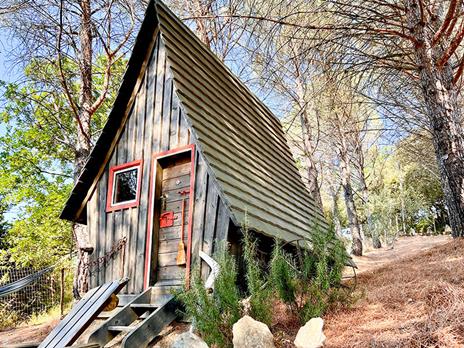 SMARTBOX - Esperienze fuori dallordinario: insoliti soggiorni di 1 o 2 notti per 2 persone - Cofanetto regalo - 2