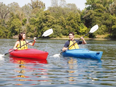 SMARTBOX - Buon compleanno - Cofanetto regalo - 1 degustazione o 1 momento benessere o 1 attività di svago per 1 o 2 persone - 7