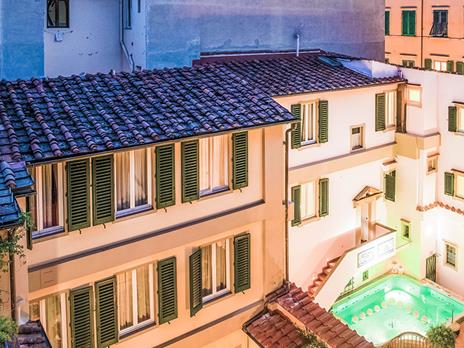 SMARTBOX - Lusso e relax a Firenze: 1 magica notte in un Boutique hotel con accesso alla Spa - Cofanetto regalo - 2