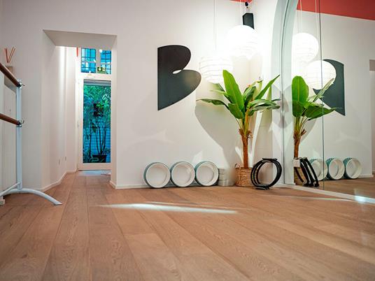 SMARTBOX - In forma con Bulb: 2 lezioni a scelta in un centro fitness Bulb a Milano o Bologna - Cofanetto regalo - 3