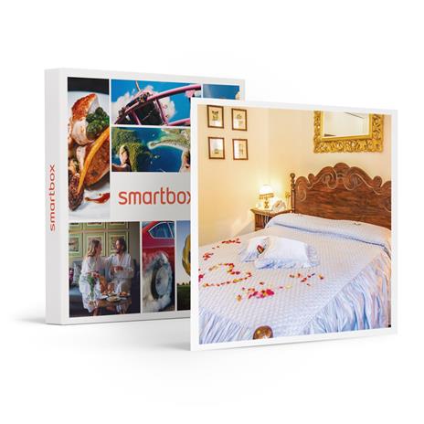 SMARTBOX - Romantica fuga a 4*: 1 notte in Suite con degustazione di formaggi e accesso alla piscina - Cofanetto regalo
