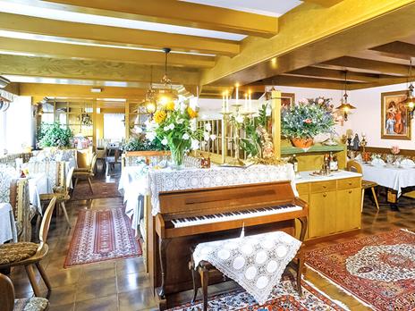 SMARTBOX - Romantica fuga a 4*: 1 notte in Suite con degustazione di formaggi e accesso alla piscina - Cofanetto regalo - 3