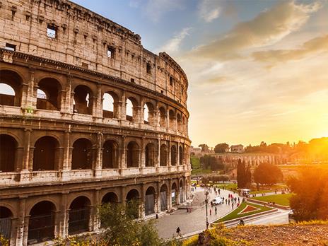 SMARTBOX - Addio al nubilato a Roma: tour di gruppo in limousine con aperitivo, Spritz, Prosecco e sessione foto ricordo - Cofanetto regalo - 2