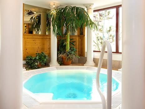 SMARTBOX - 2 notti di relax in Svizzera con accesso Spa per 2 - Cofanetto regalo - 4