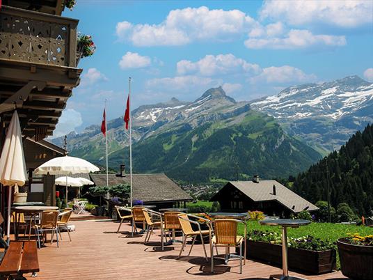 SMARTBOX - Lusso tra le Alpi: 1 notte magica con cena in Svizzera - Cofanetto regalo - 3