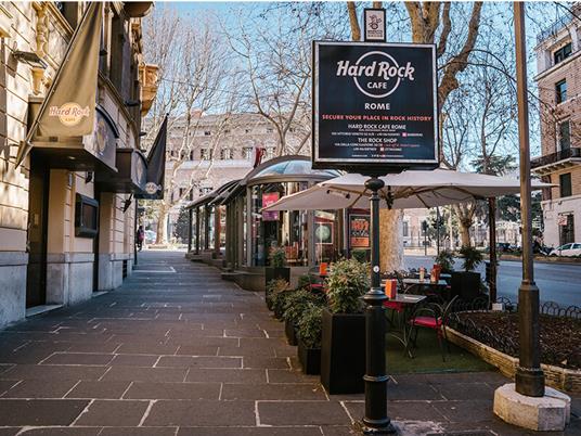 SMARTBOX - Gusto rock dall’antipasto al dolce: 1 pranzo o 1 cena in un Hard Rock Cafe a scelta - Cofanetto regalo - 4