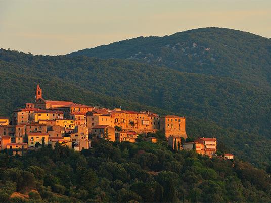 SMARTBOX - Relax e sapori autentici nella Maremma Toscana: 2 notti in agriturismo con Spa e cena - Cofanetto regalo - 2
