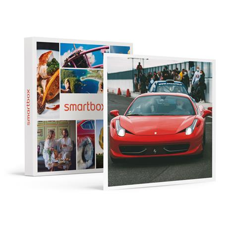 SMARTBOX - 2 giri su una Ferrari 458 con video sul Circuito Internazionale di Busca in Piemonte - Cofanetto regalo