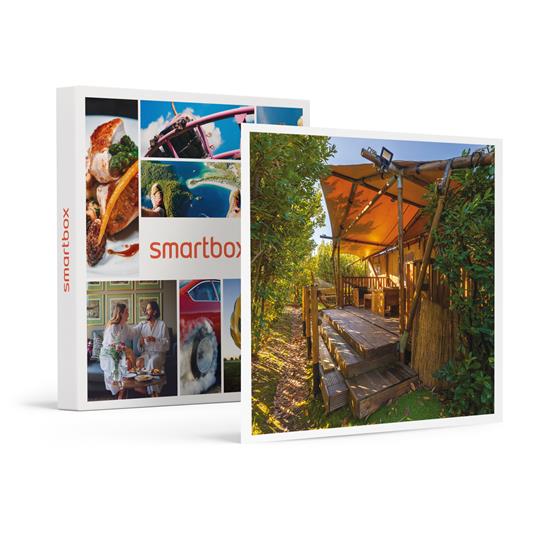 SMARTBOX - Relax e natura in Toscana: 1 notte Glamping in Luxury Tent vicino a Pisa con vasca idromassaggio - Cofanetto regalo