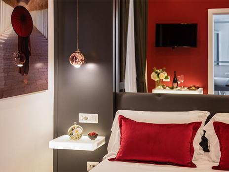 SMARTBOX - 1 notte in un esclusivo B&B con camere di design nel cuore di Napoli - Cofanetto regalo - 2