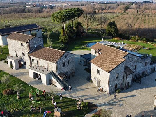 SMARTBOX - 2 notti in un Wine Resort in Campania con visita alla cantina e degustazioni di olio e vino - Cofanetto regalo - 4