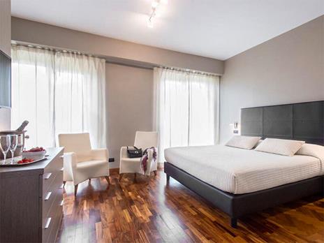 SMARTBOX - Fuga relax e coccole a Fiuggi Terme: 1 notte in hotel 4* con accesso alla Spa e aperitivo - Cofanetto regalo - 2