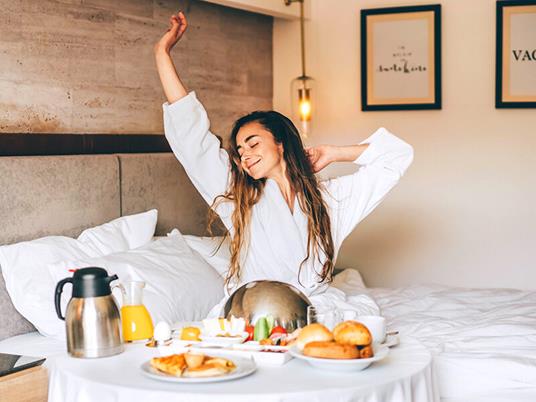 SMARTBOX - Un Natale speciale per Lei: soggiorni, momenti gourmet, pause relax ed emozionati avventure - Cofanetto regalo - 2