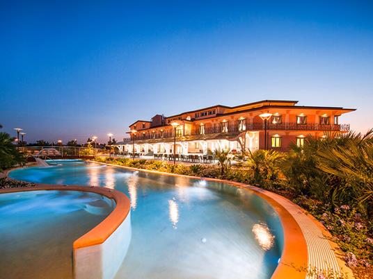 SMARTBOX - Un regalo di Natale indimenticabile per i suoceri - Cofanetto regalo - 2