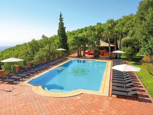 SMARTBOX - Soggiorno e percorso relax - Cofanetto regalo - 1 notte con colazione e 1 percorso benessere per 2 persone - 3