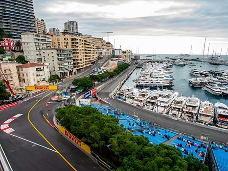 SMARTBOX - Gran Premio di Monaco di F1 2025: 2 biglietti per 2 persone e 1 notte in un hotel 3* - Cofanetto regalo - 3